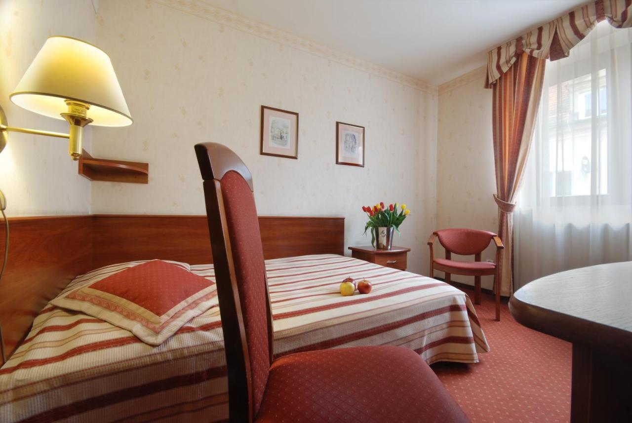 Hotel Basztowy Sandomierz Room photo